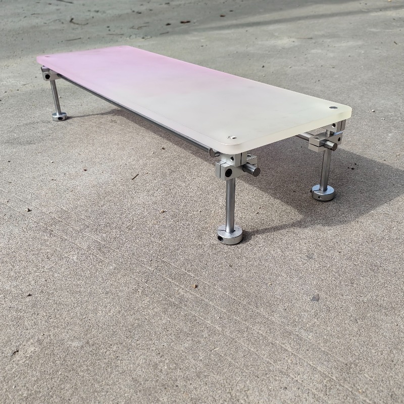 Desk Setup Living Room - ‌ Esthetische roze gradiënt acryl monitorstandaard